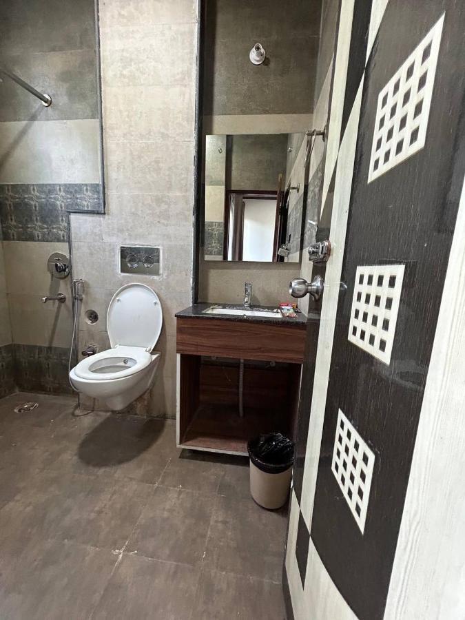 Hotel 7 Heavens Masuri Exterior foto